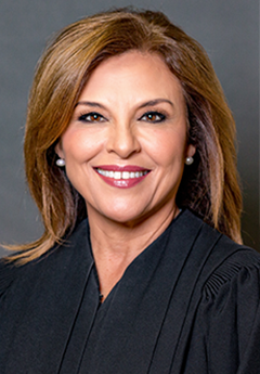Photo of Chief Justice Dori Contreras