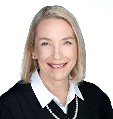 Photo of Justice Tracy Christopher
