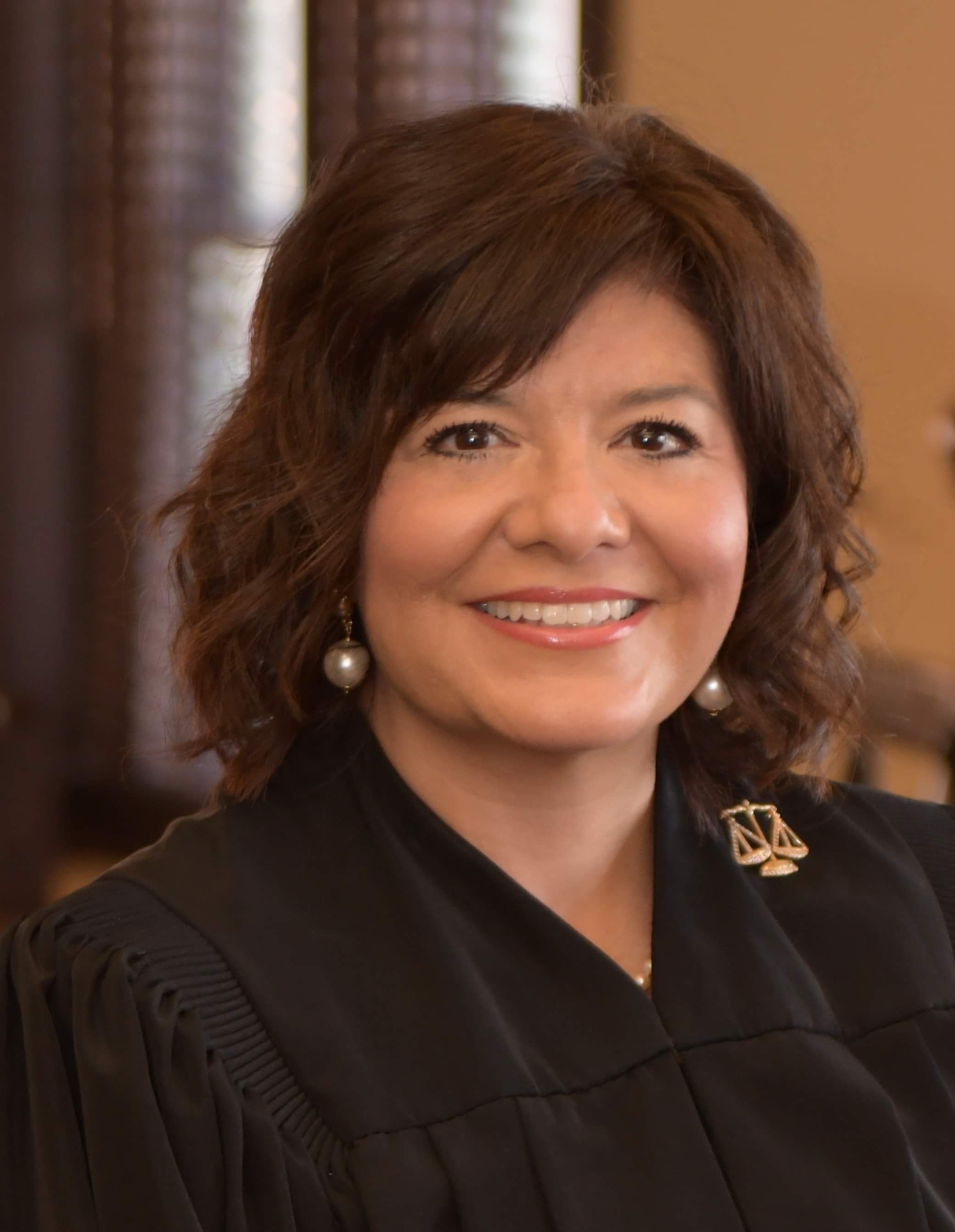 Photo of Justice Lori I. Valenzuela